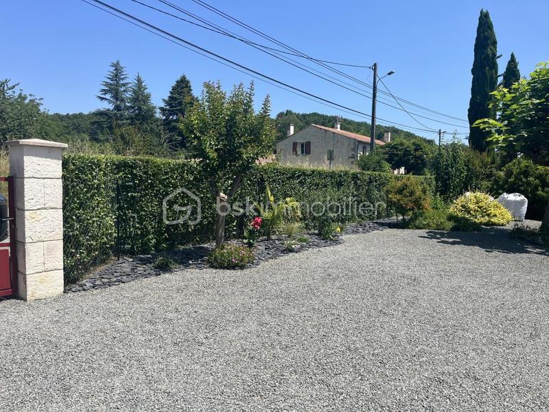 Maison - 185 m² - 6 pièces