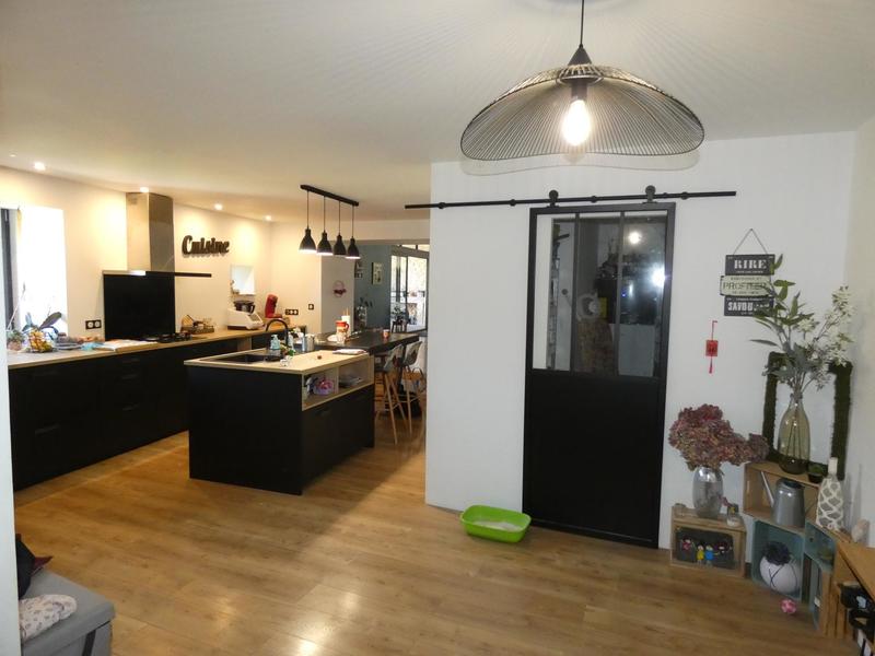 Maison - 200 m² - 8 pièces