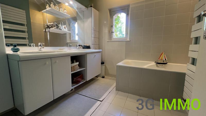 Maison ancienne - 200 m² - 10 pièces