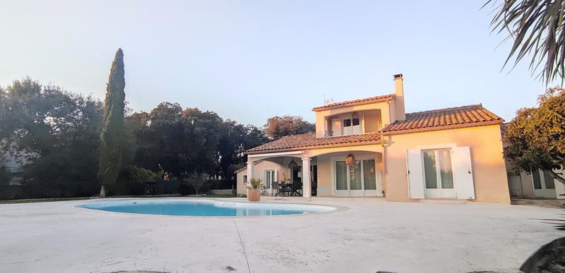 Maison - 183 m² - 6 pièces