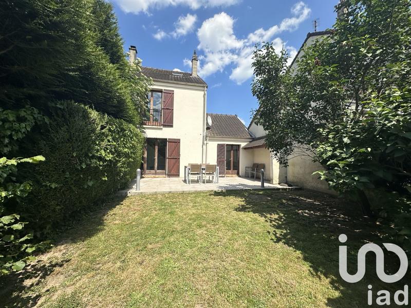 Maison - 90 m² - 5 pièces