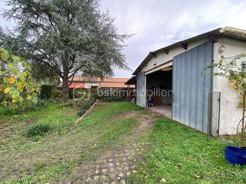 Maison - 248 m² - 8 pièces