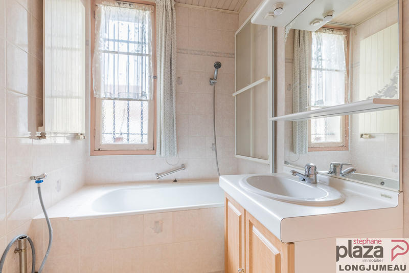 Appartement - 82 m² - 4 pièces