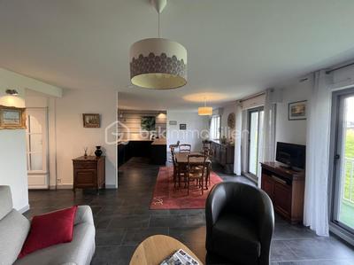 Appartement - 97 m² - 3 pièces