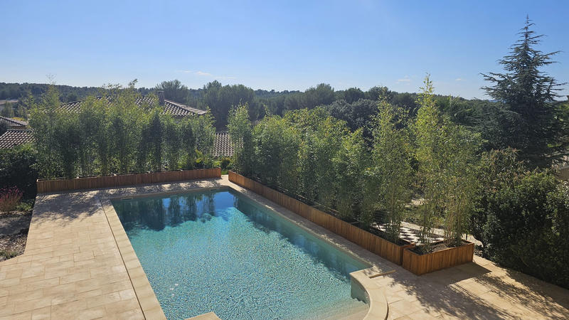 Maison - 240 m² - 7 pièces