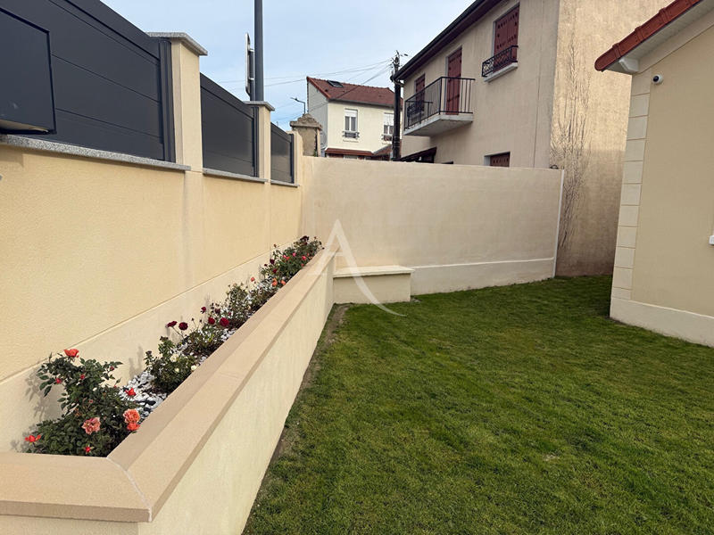 Maison - 61 m² - 3 pièces