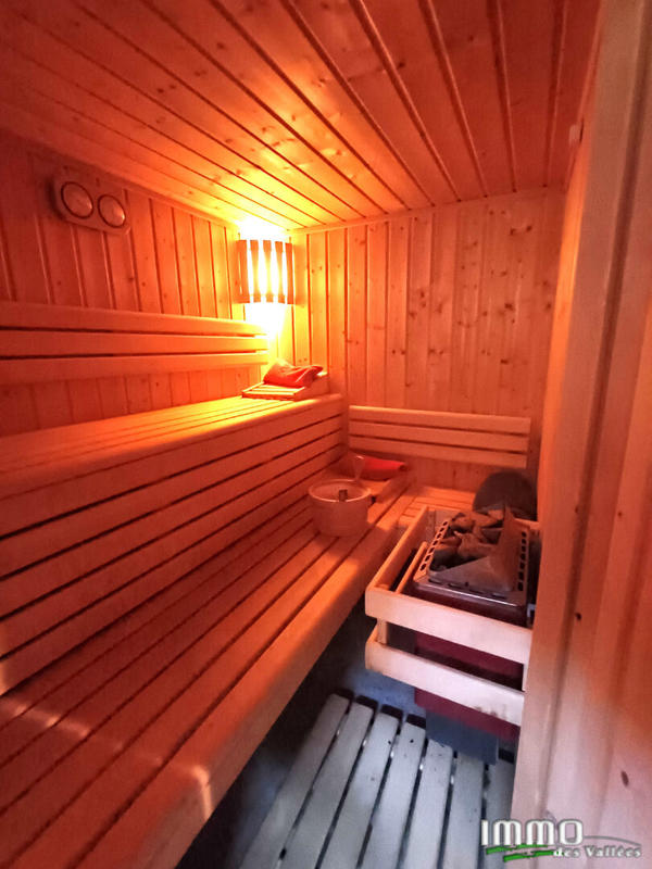 Maison - 189 m² - 10 pièces