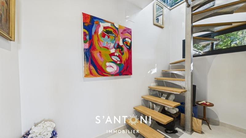 Villa - 180 m² - 4 pièces