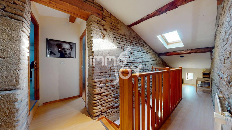 Maison - 185 m² - 7 pièces