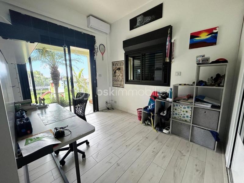 Villa - 180 m² - 6 pièces