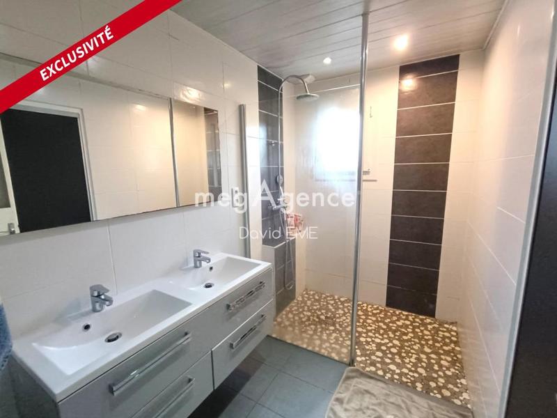 Maison traditionnelle - 95 m² - 5 pièces