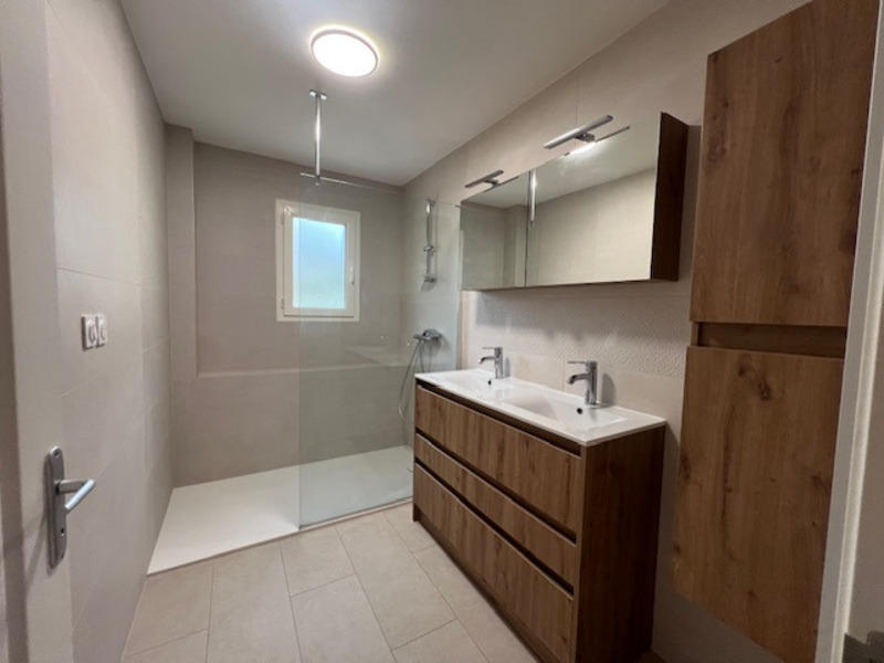 Maison - 121 m² - 7 pièces