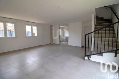 Maison - 98 m² - 5 pièces