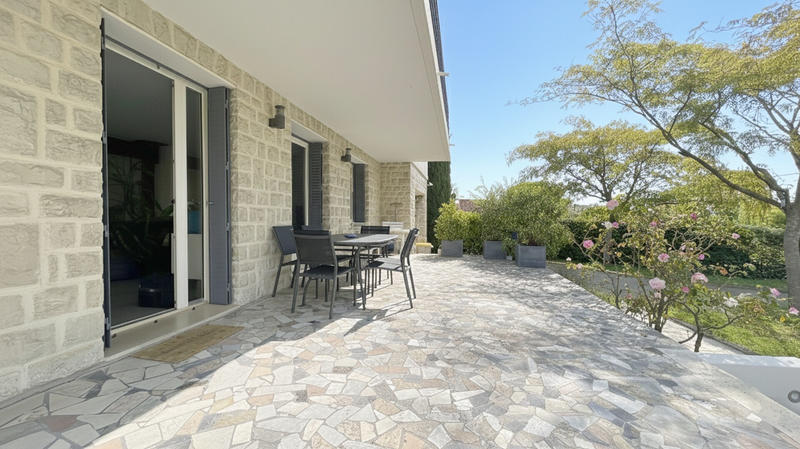 Maison - 185 m² - 7 pièces