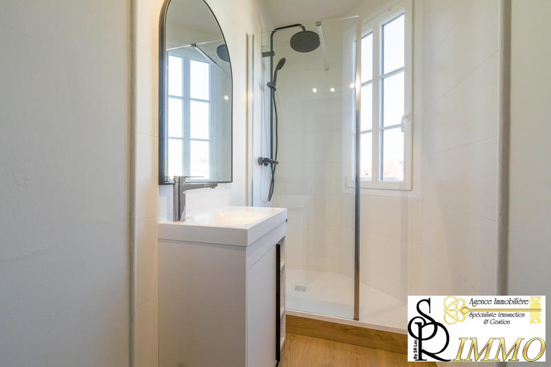 Appartement - 82 m² - 4 pièces