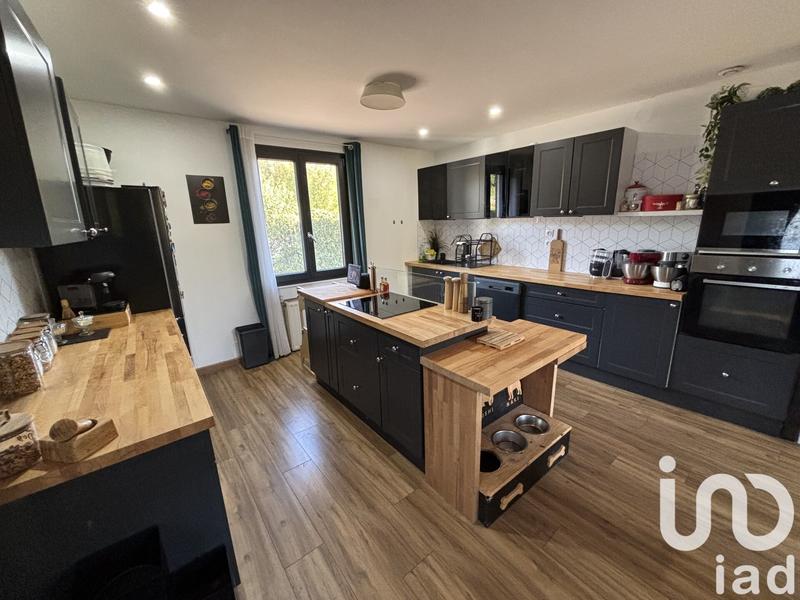 Maison - 104 m² - 5 pièces