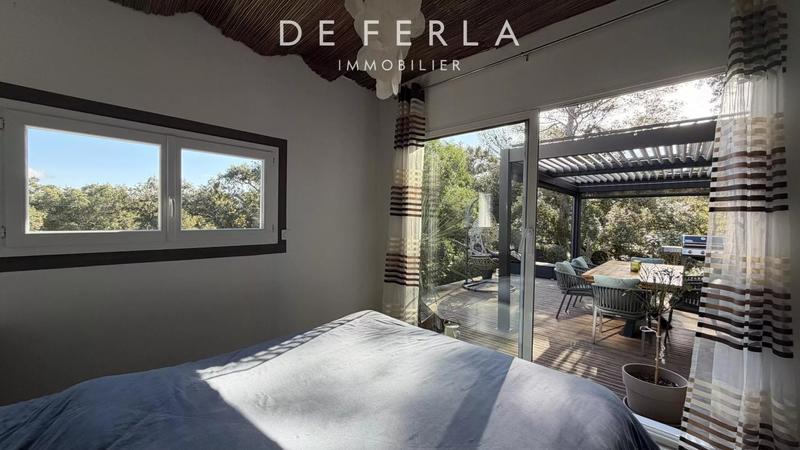 Maison - 196 m² - 7 pièces