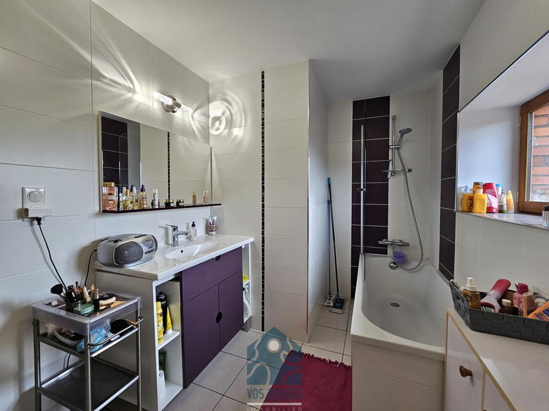 Propriété - 300 m² - 9 pièces