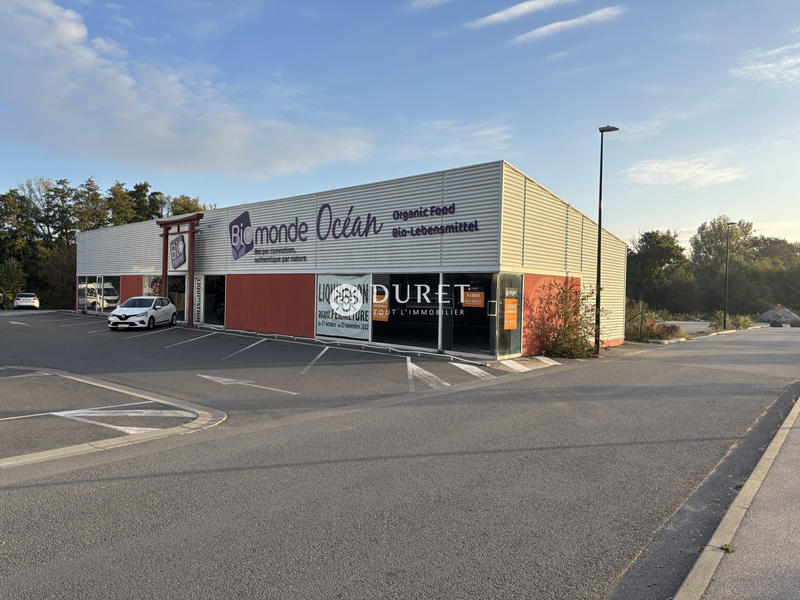 Local commercial - 415 m²