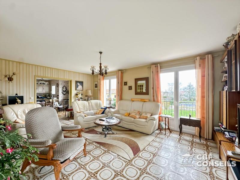 Maison - 200 m² - 6 pièces