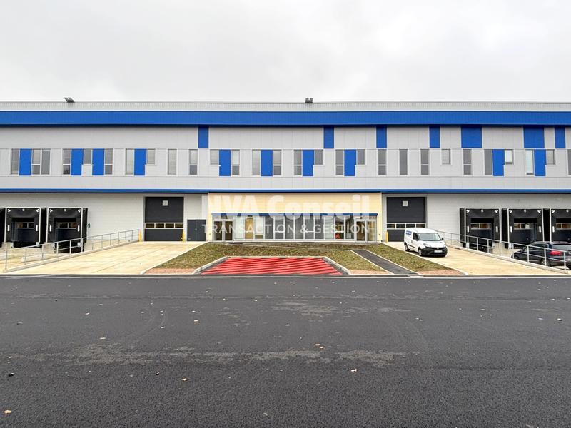 Entrepôt - 3 256 m²