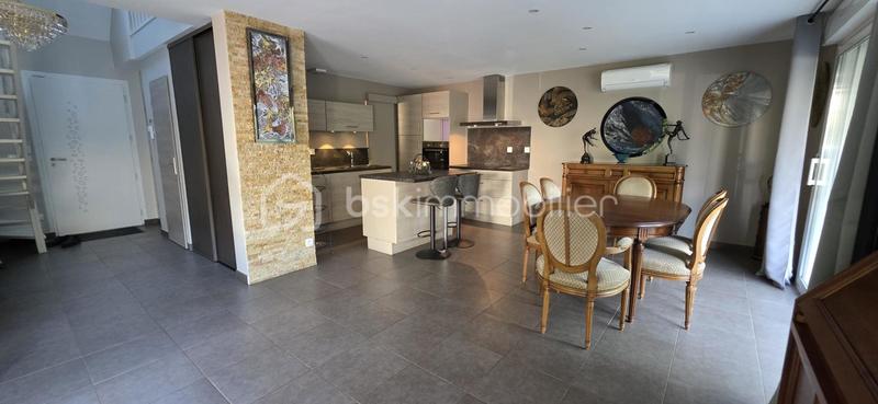 Maison - 115 m² - 6 pièces