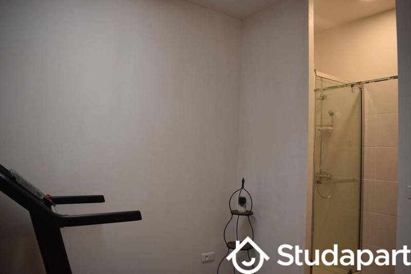 Chambre - 14 m² - 1 pièce