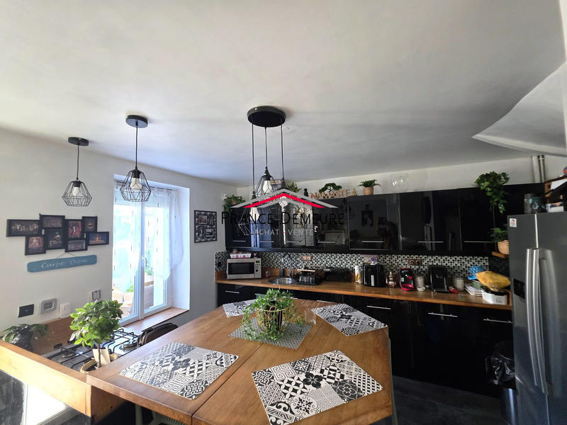 Maison ancienne - 102 m² - 5 pièces