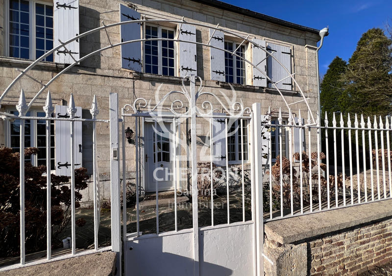 Maison - 168 m² - 6 pièces