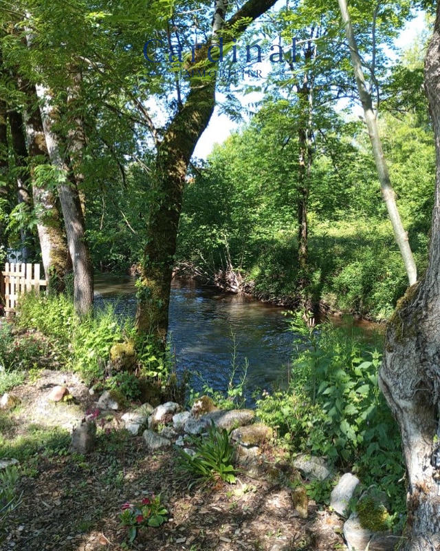 Maison - 150 m² - 8 pièces