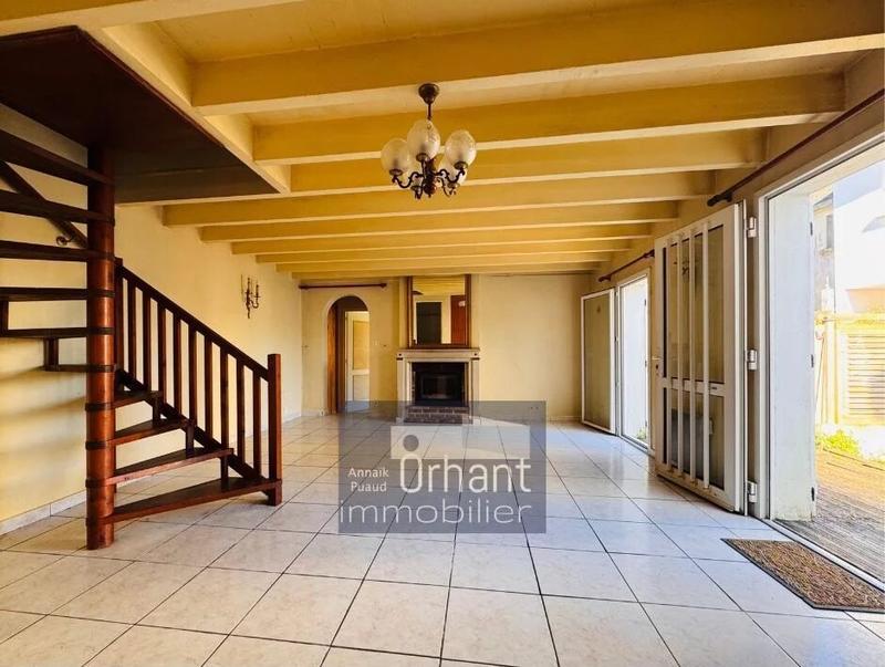 Maison - 100 m² - 6 pièces