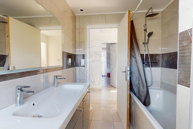 Maison - 160 m² - 7 pièces