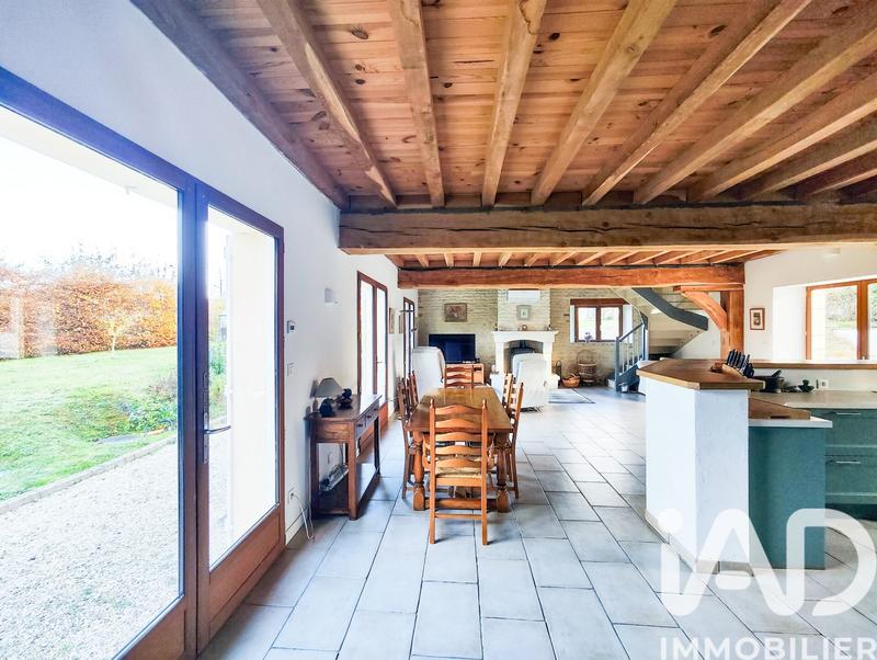 Maison - 157 m² - 6 pièces