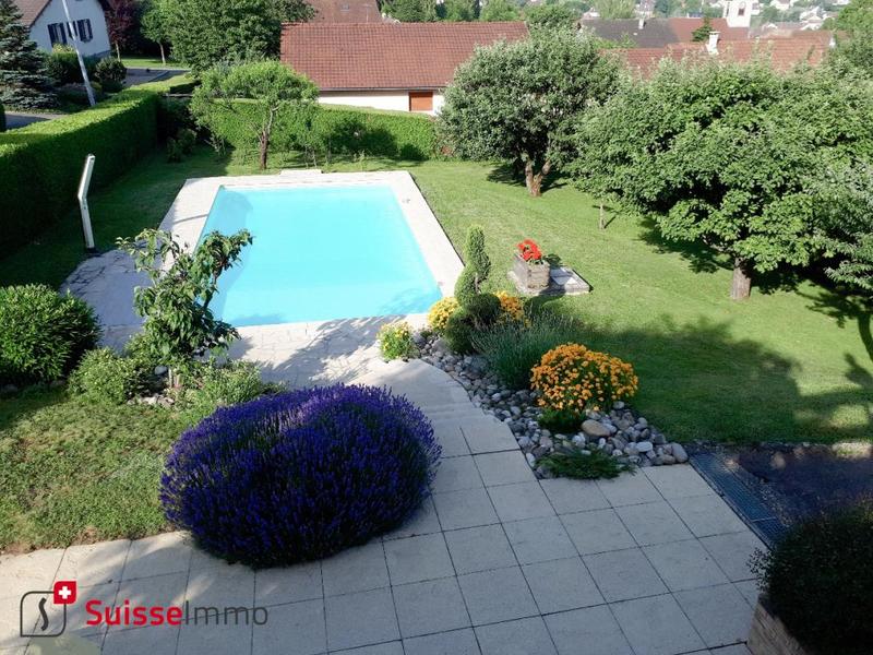 Maison - 184 m² - 7 pièces