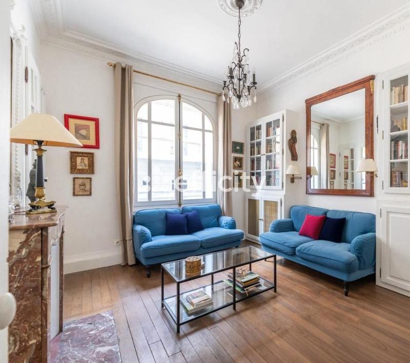 Appartement bourgeois - 82 m² - 4 pièces