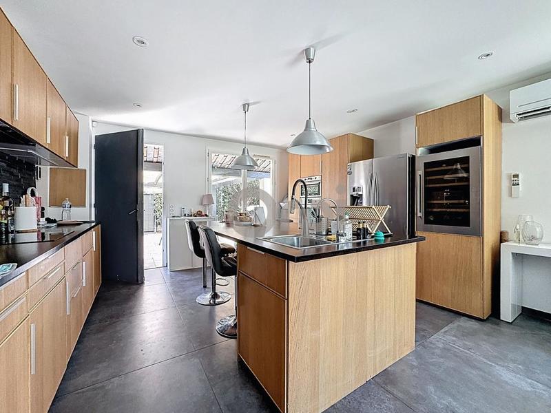 Maison - 111 m² - 6 pièces