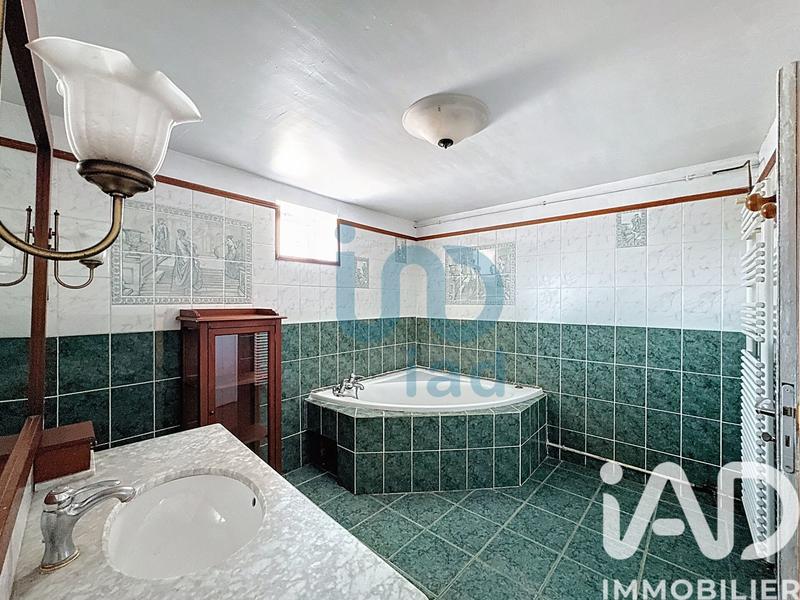 Maison - 361 m² - 8 pièces