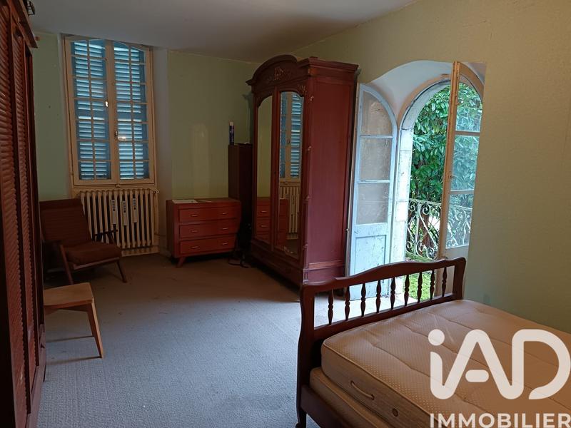 Maison - 383 m² - 12 pièces