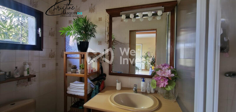 Maison - 284 m² - 9 pièces