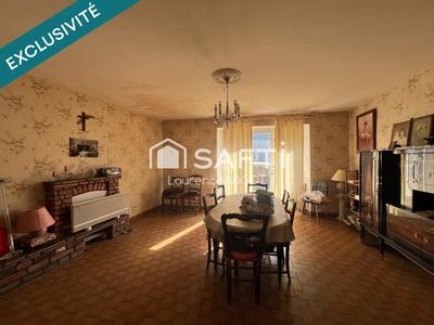 Maison - 240 m² - 5 pièces