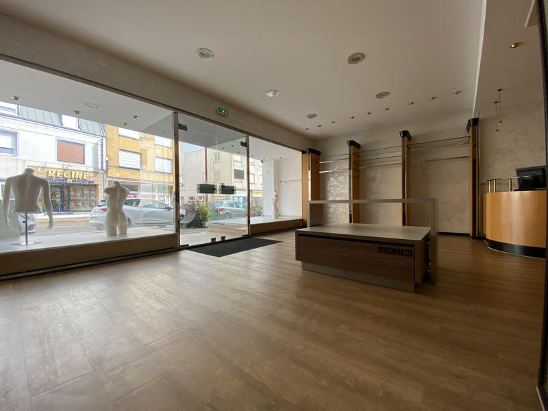 Local commercial - 97 m²