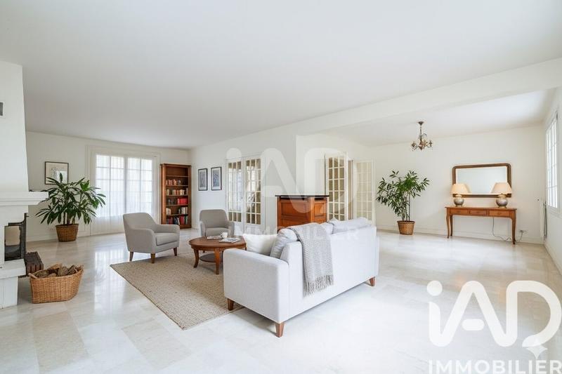 Maison - 175 m² - 7 pièces