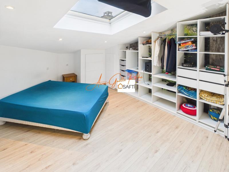 Maison - 102 m² - 6 pièces