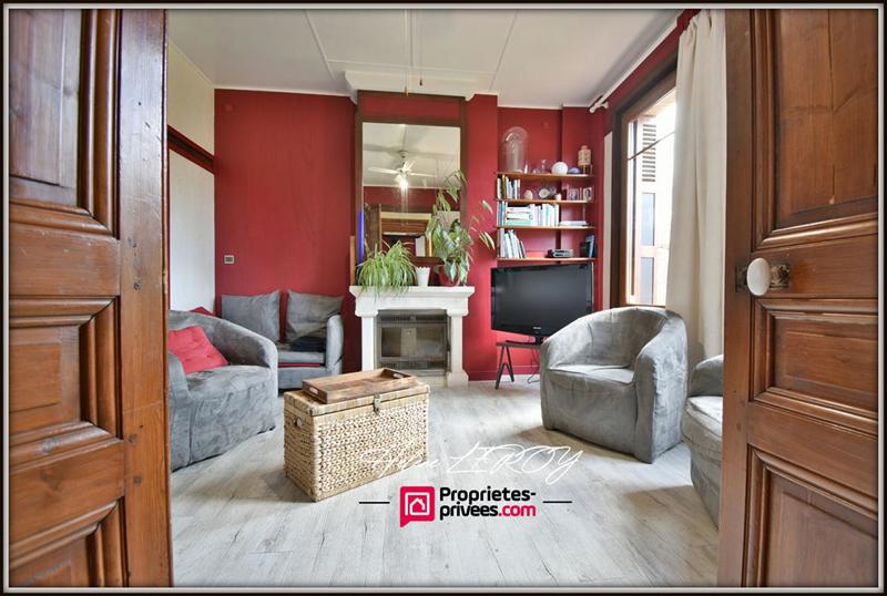 Maison - 260 m² - 12 pièces