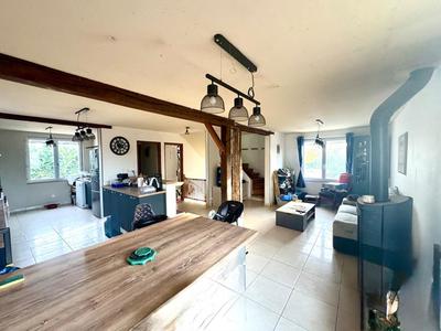 Maison - 100 m² - 6 pièces