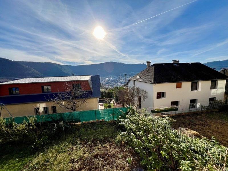 Maison - 110 m² - 8 pièces