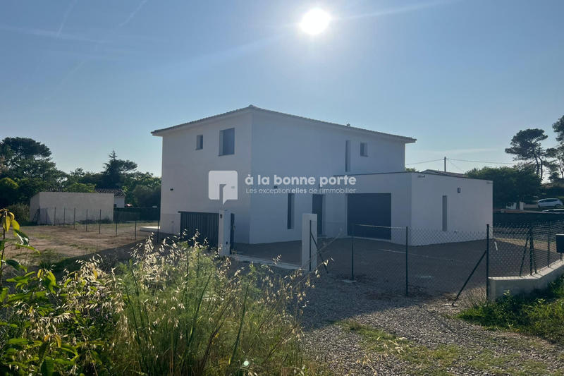 Villa - 140 m² - 5 pièces