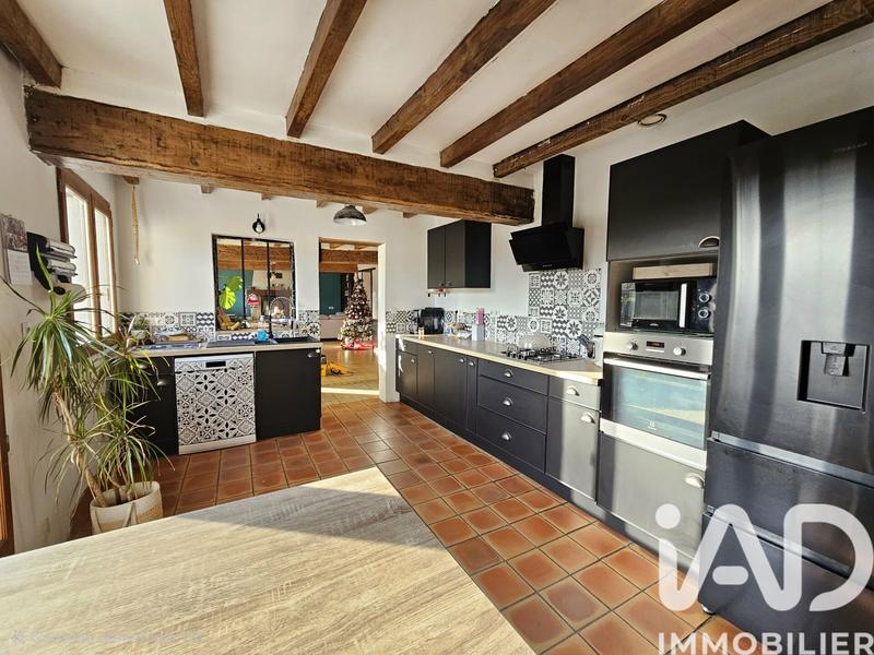 Maison - 121 m² - 6 pièces