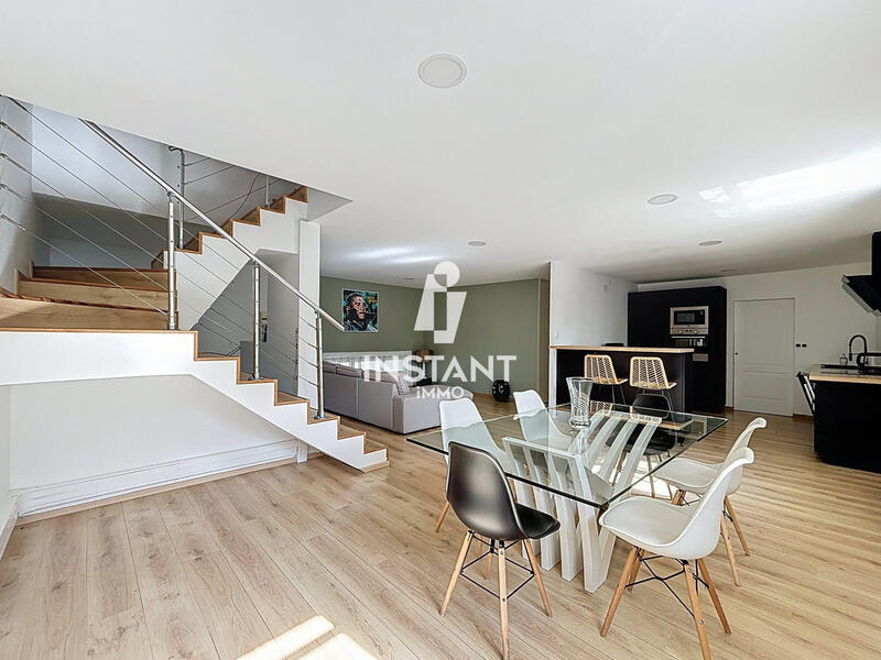 Appartement - 128 m² - 4 pièces