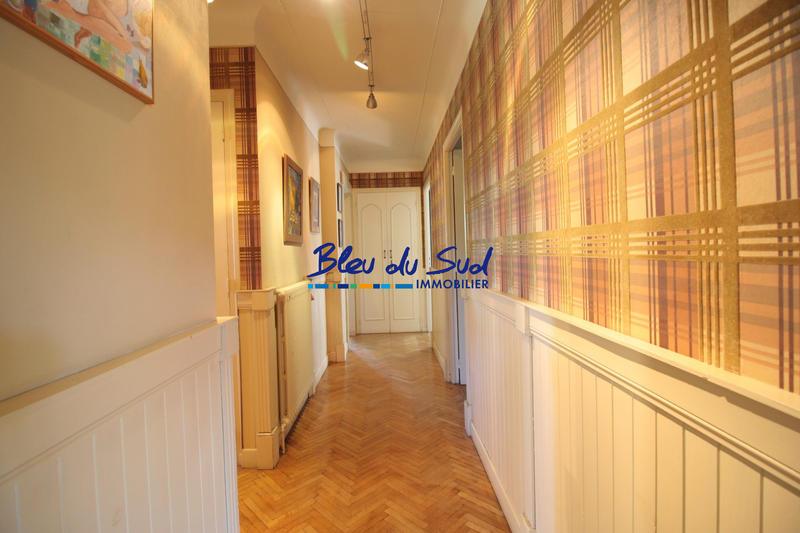 Villa - 275 m² - 7 pièces